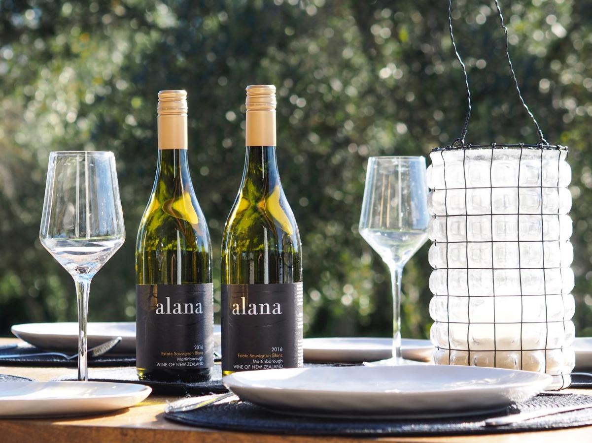 Pinot Longbox - Martinborough Holiday Home Exterior photo